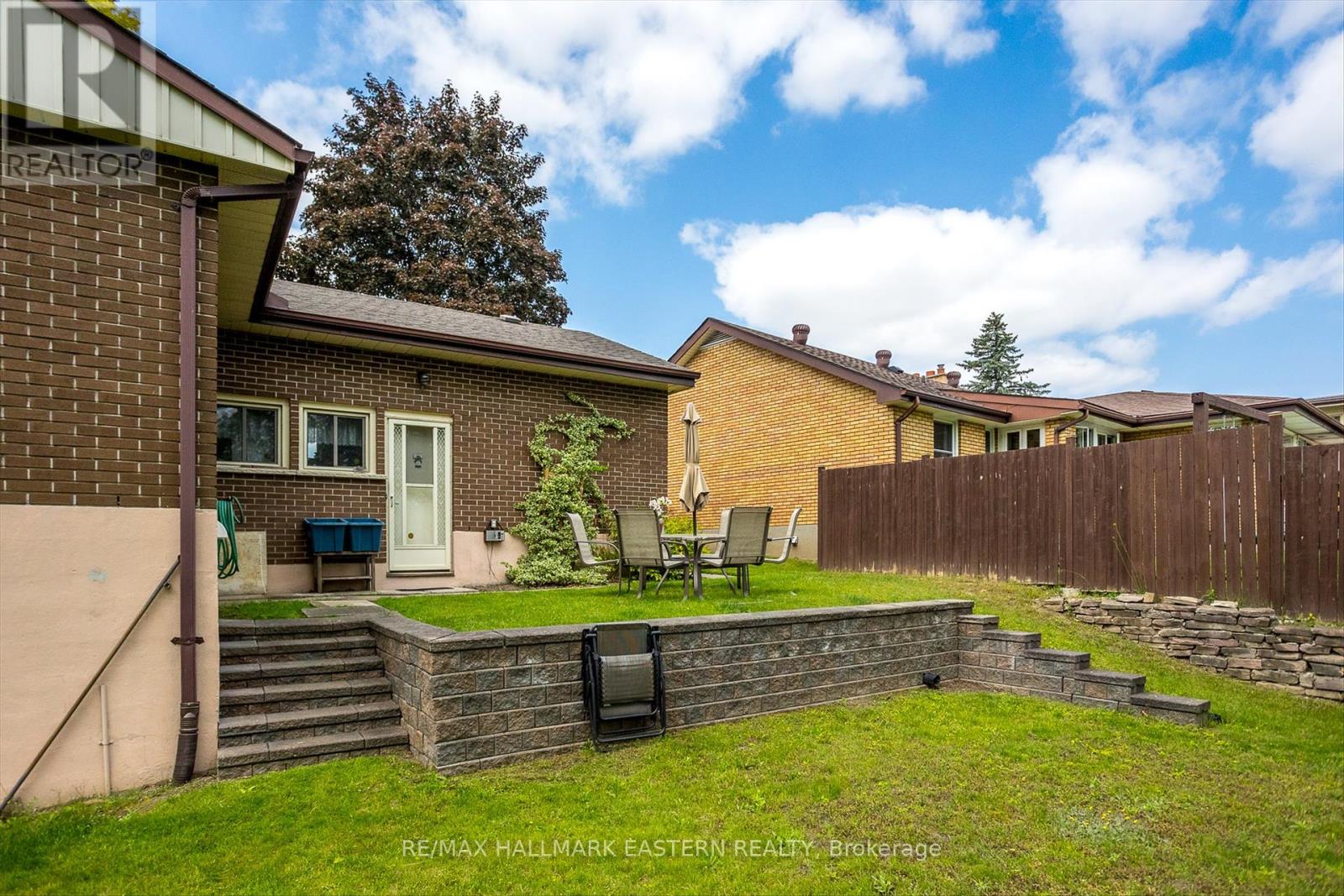 1263 Algonquin Boulevard, Peterborough North (Central), Ontario  K9H 6N1 - Photo 42 - X12223554