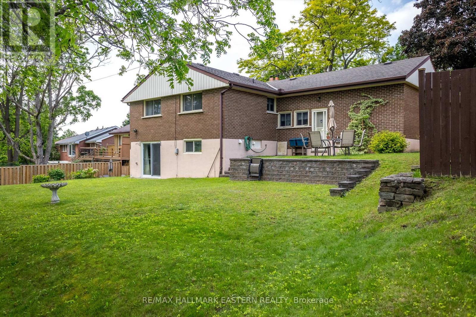 1263 Algonquin Boulevard, Peterborough North (Central), Ontario  K9H 6N1 - Photo 48 - X12223554