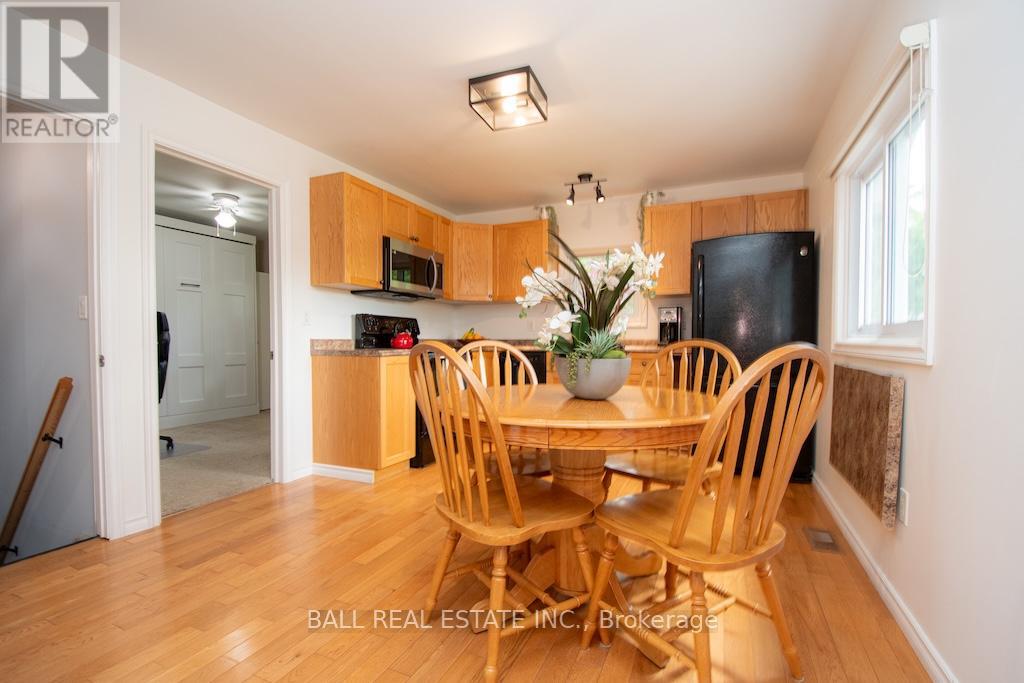 163 Maryland Drive, Selwyn, Ontario  K9J 6X3 - Photo 12 - X12223652