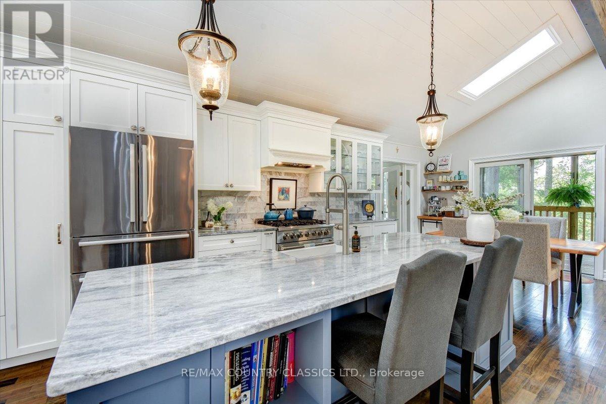 442a Stringer Drive, Faraday, Ontario  K0L 1C0 - Photo 5 - X12223693
