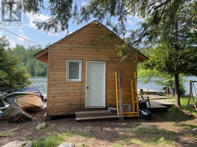 9 Island 4, Selwyn, Ontario  K0L 2H0 - Photo 10 - X12223709