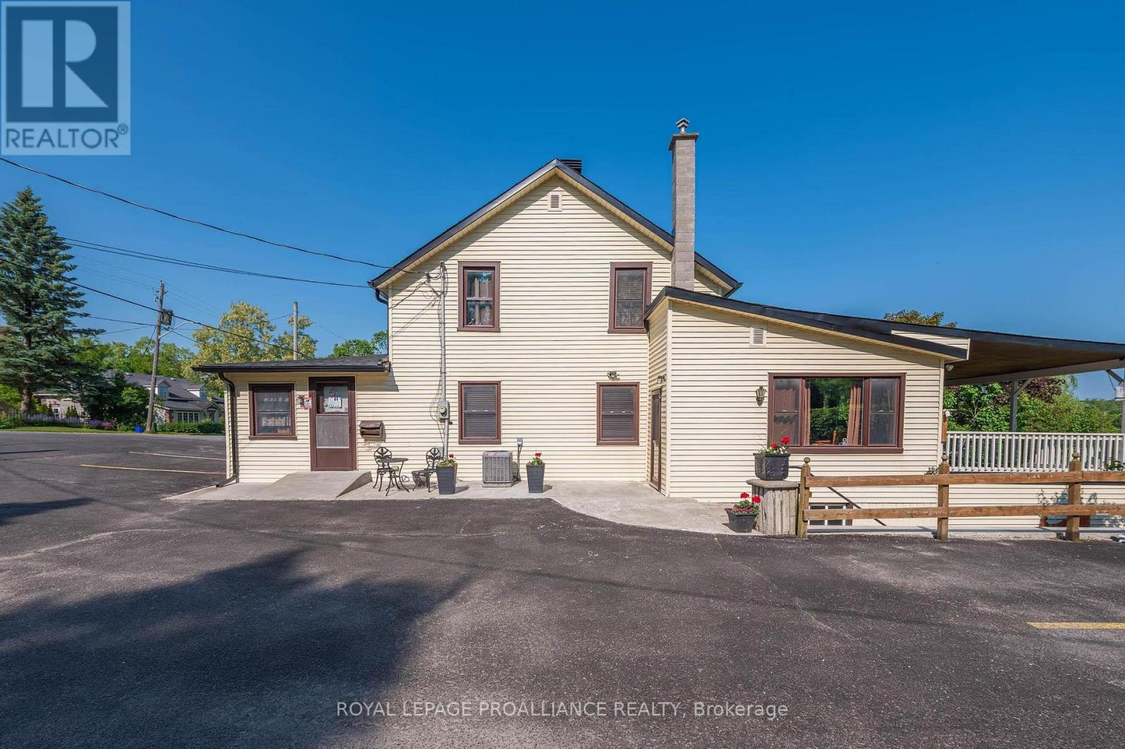 118 Front Street W, Trent Hills (Hastings), Ontario  K0L 1Y0 - Photo 4 - X12223783