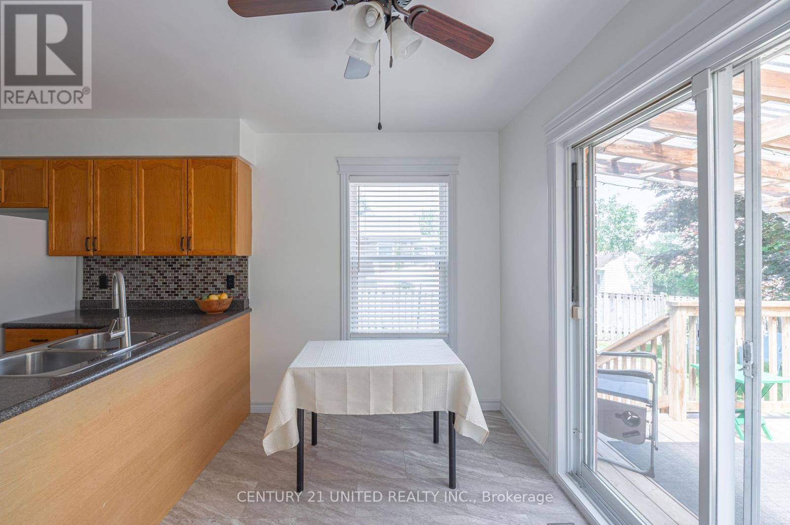2509 Marsdale Drive, Peterborough East (South), Ontario  K9L 1Z4 - Photo 12 - X12223983