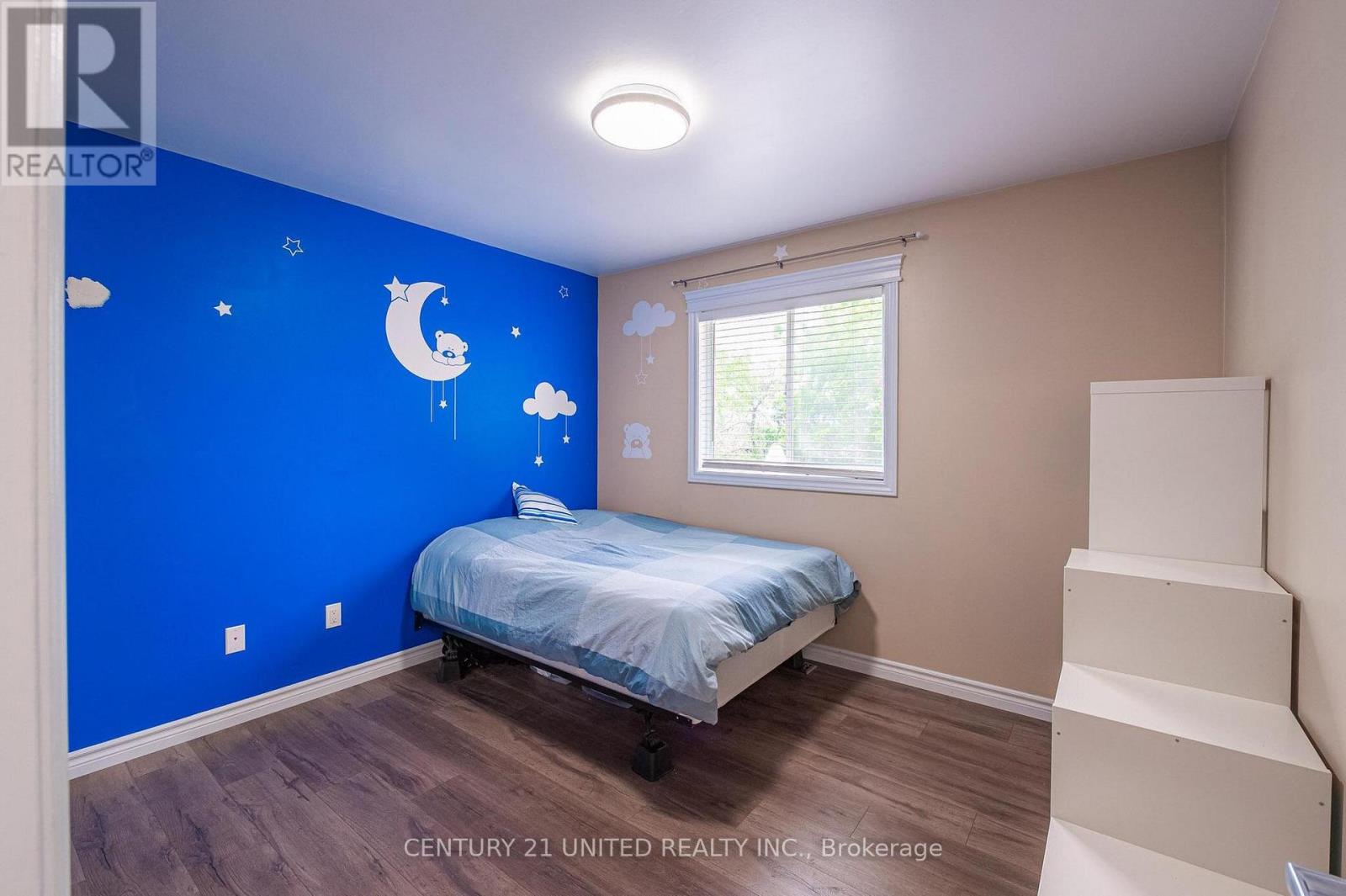 2509 Marsdale Drive, Peterborough East (South), Ontario  K9L 1Z4 - Photo 15 - X12223983