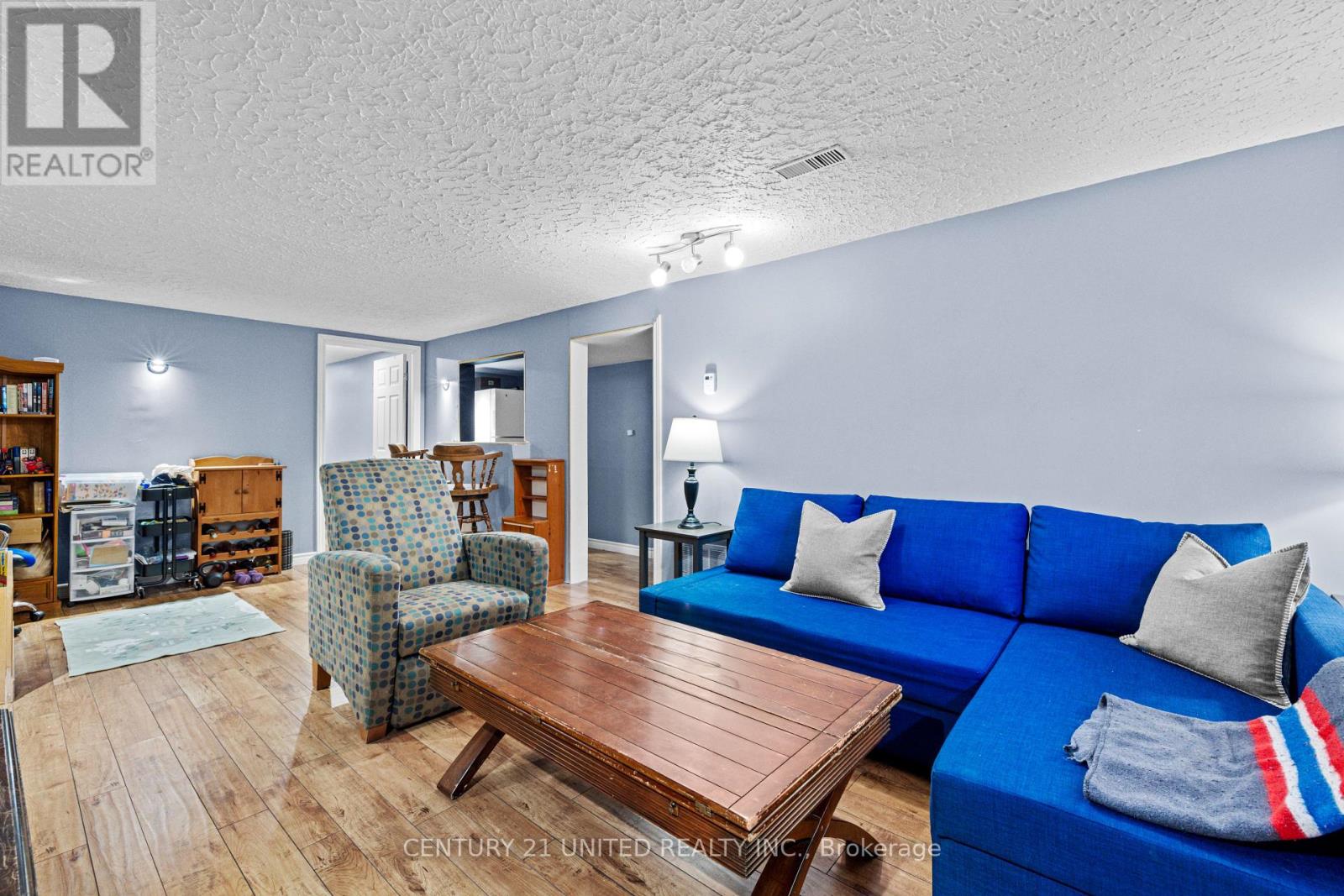 1105 Barnardo Avenue, Peterborough North (South), Ontario  K9H 5W9 - Photo 21 - X12224052