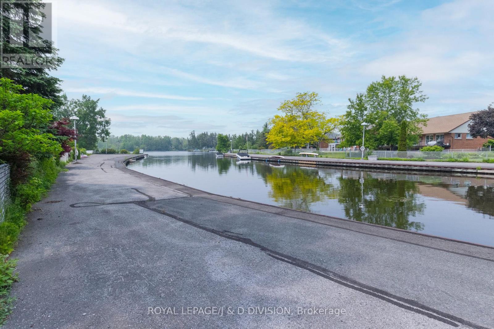 9 Victoria Avenue, Selwyn, Ontario  K0L 2H0 - Photo 3 - X12224246