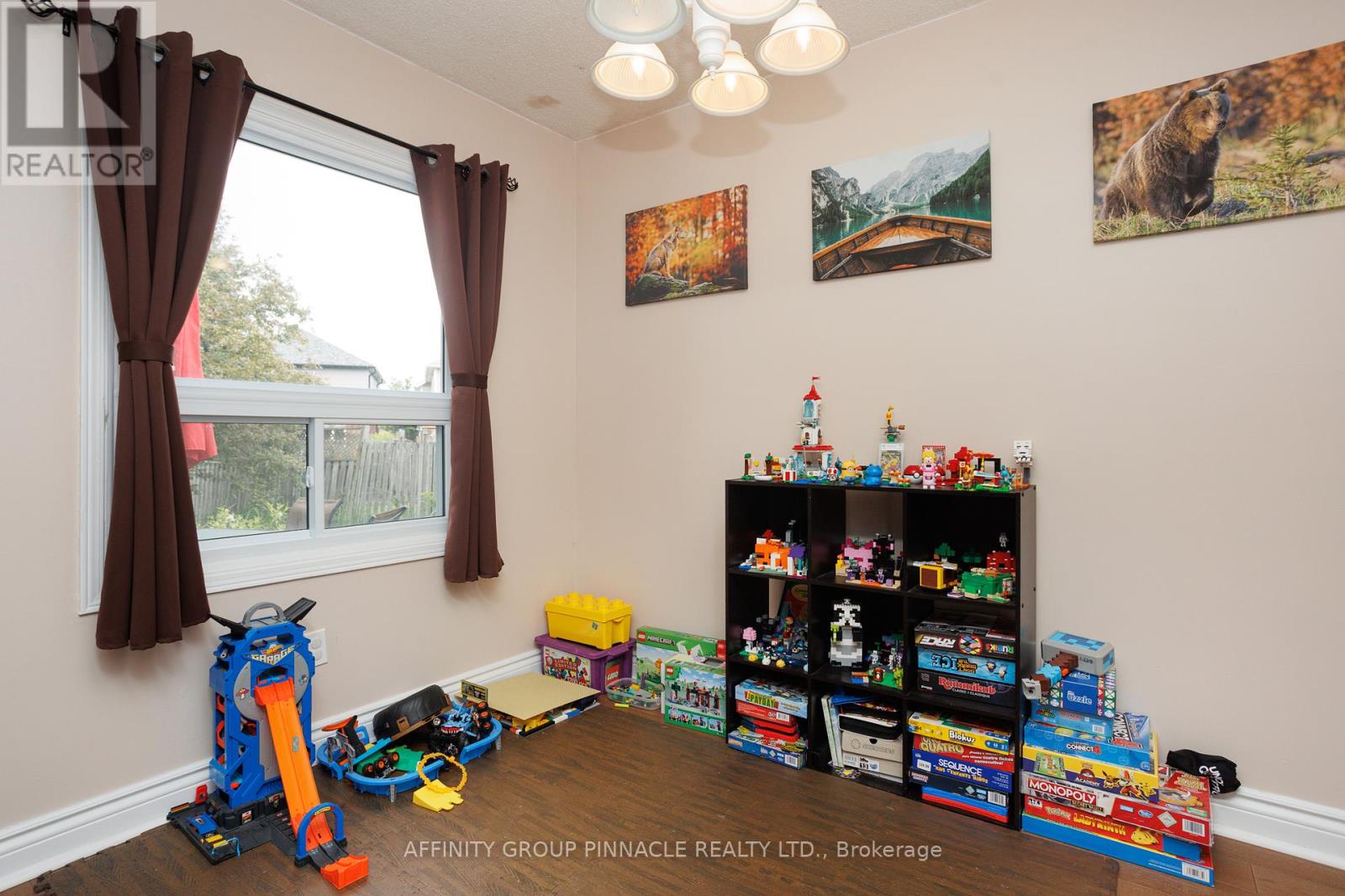 26 Flavelle Crescent, Kawartha Lakes (Lindsay), Ontario  K9V 6E3 - Photo 12 - X12224477