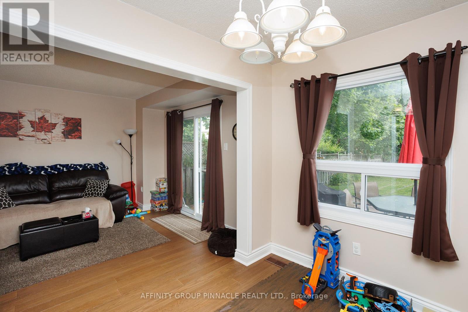 26 Flavelle Crescent, Kawartha Lakes (Lindsay), Ontario  K9V 6E3 - Photo 14 - X12224477