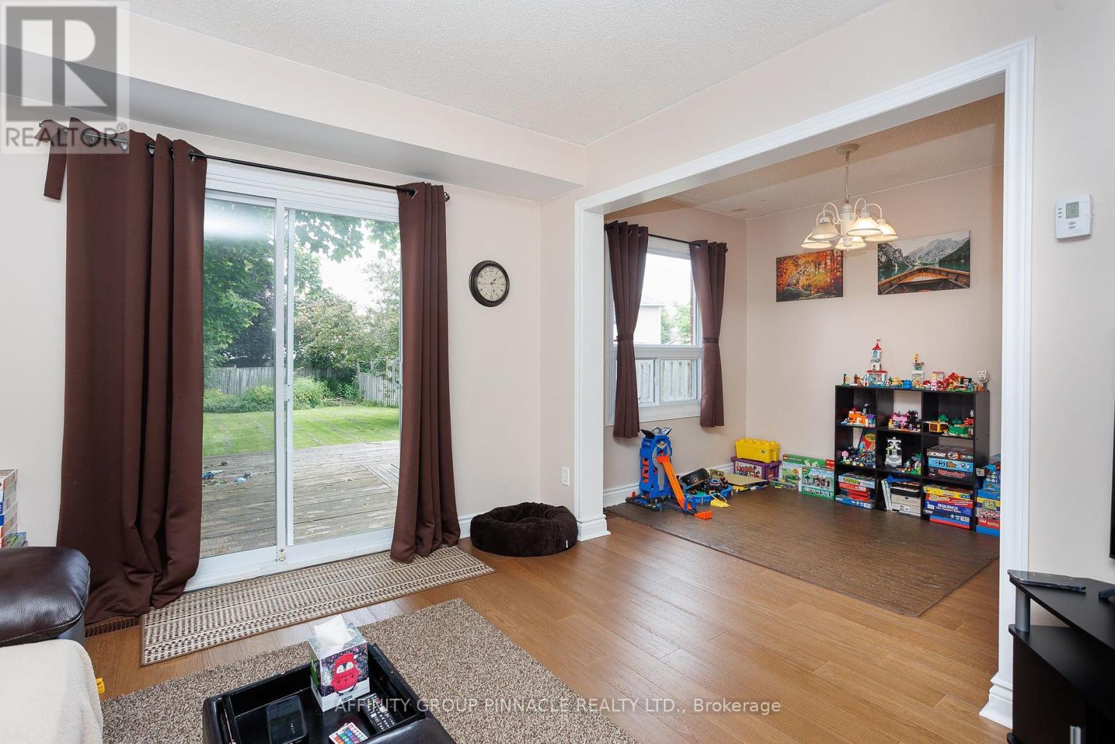 26 Flavelle Crescent, Kawartha Lakes (Lindsay), Ontario  K9V 6E3 - Photo 15 - X12224477