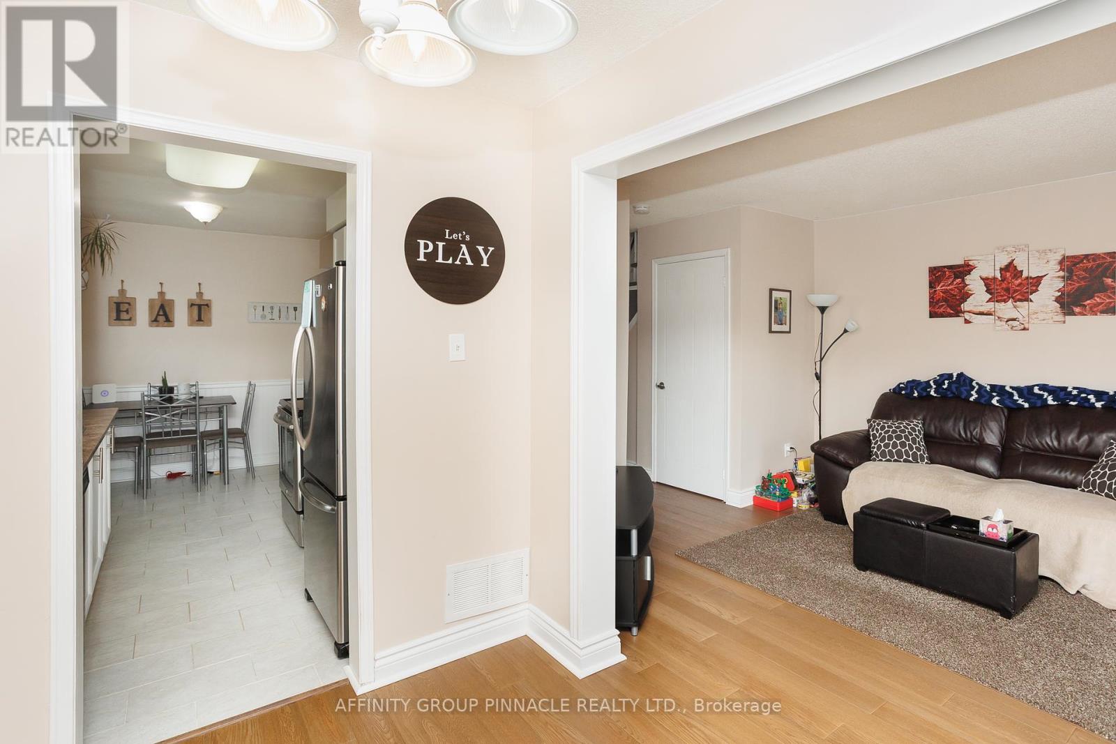 26 Flavelle Crescent, Kawartha Lakes (Lindsay), Ontario  K9V 6E3 - Photo 19 - X12224477