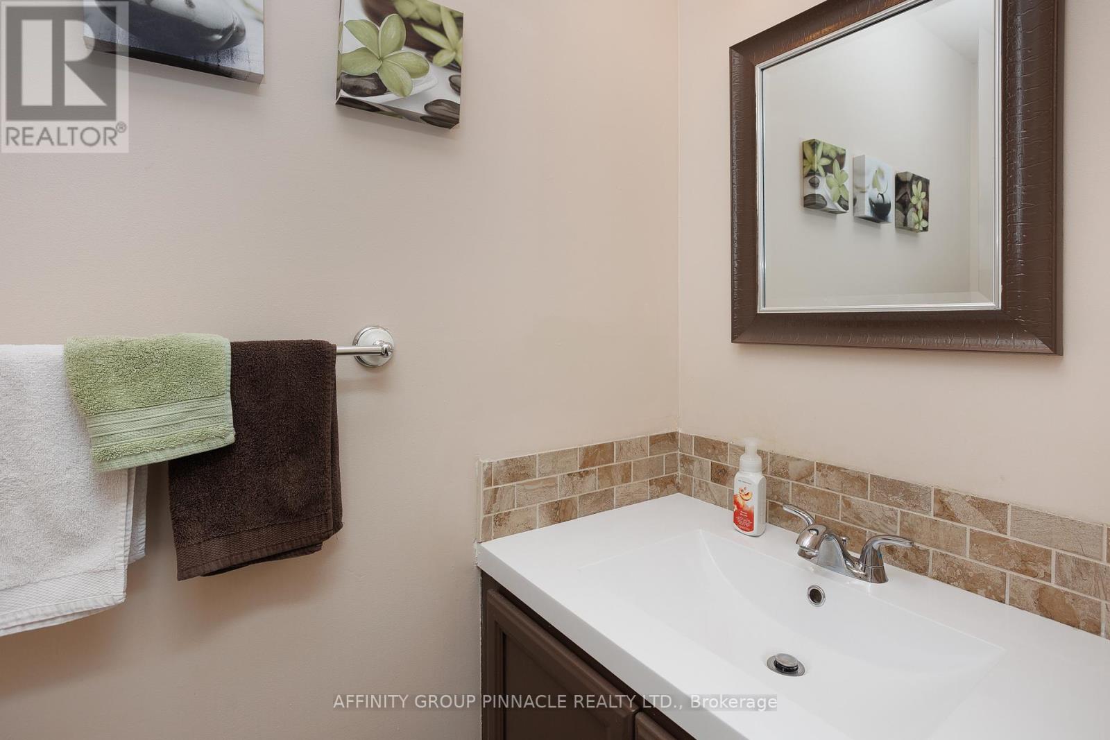 26 Flavelle Crescent, Kawartha Lakes (Lindsay), Ontario  K9V 6E3 - Photo 20 - X12224477