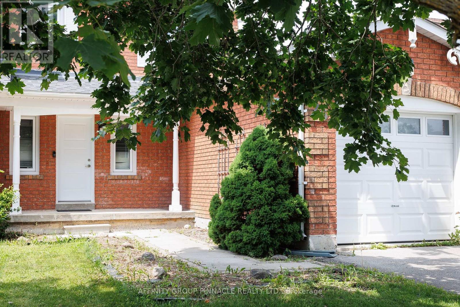 26 Flavelle Crescent, Kawartha Lakes (Lindsay), Ontario  K9V 6E3 - Photo 4 - X12224477