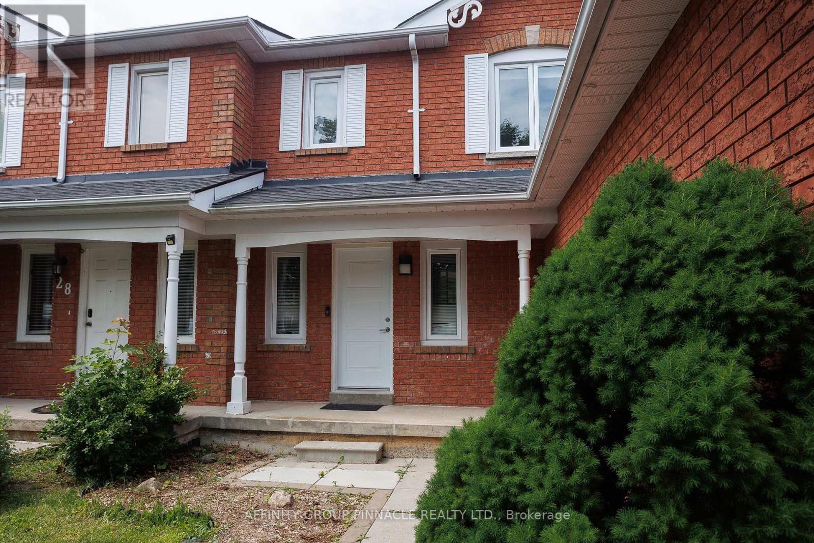 26 Flavelle Crescent, Kawartha Lakes (Lindsay), Ontario  K9V 6E3 - Photo 6 - X12224477
