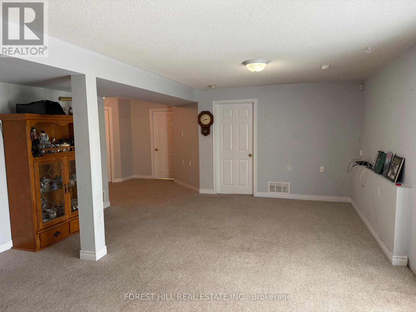 1013 Silverdale Road, Peterborough West (Central), Ontario  K9J 7W5 - Photo 3 - X12224577