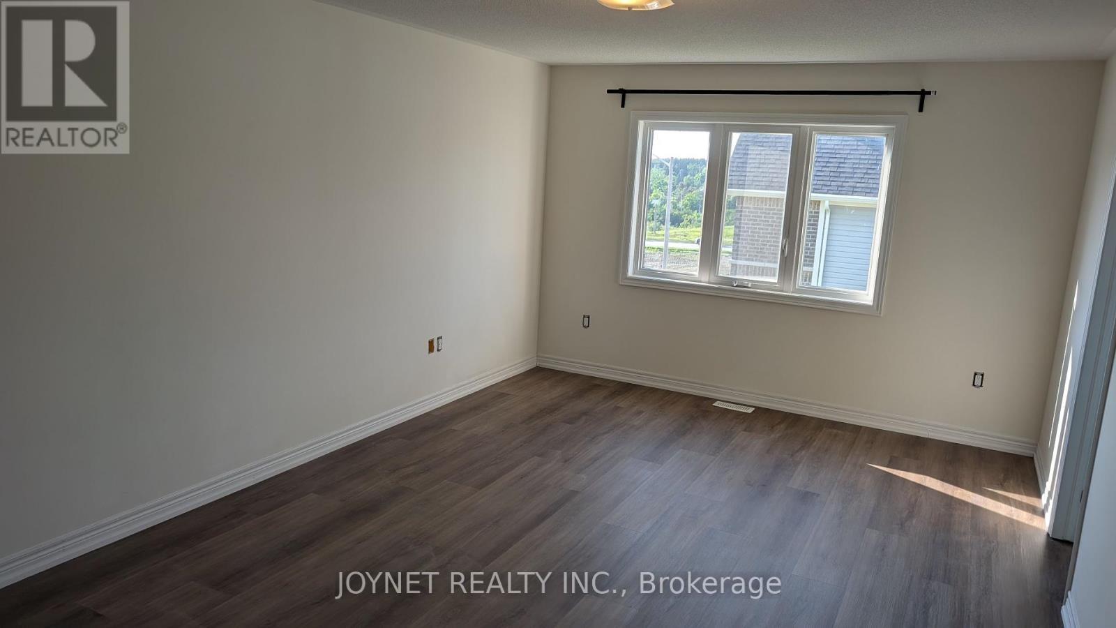 904 Bamford Terrace, Peterborough North (North), Ontario  K9K 0H3 - Photo 10 - X12225012