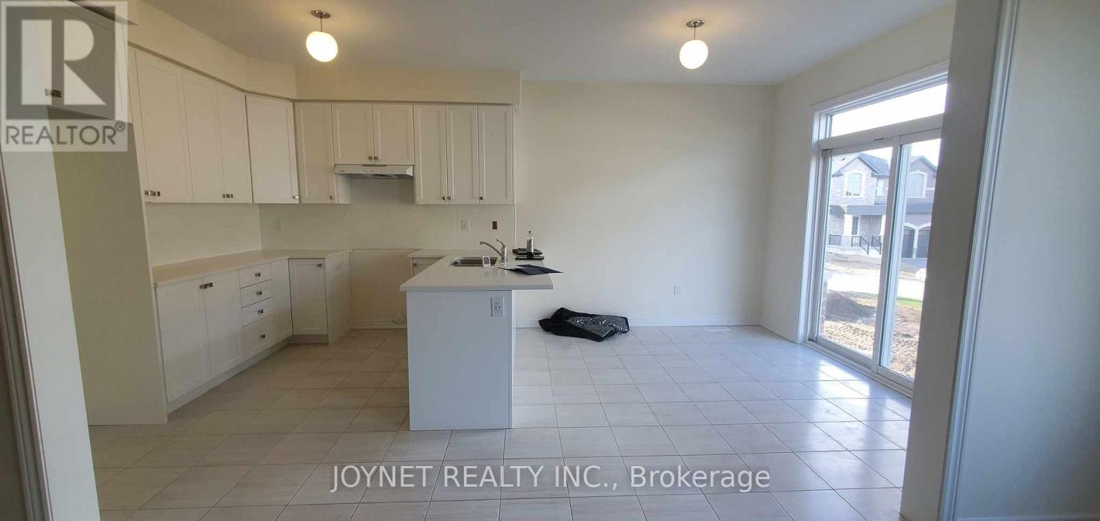 904 Bamford Terrace, Peterborough North (North), Ontario  K9K 0H3 - Photo 3 - X12225012