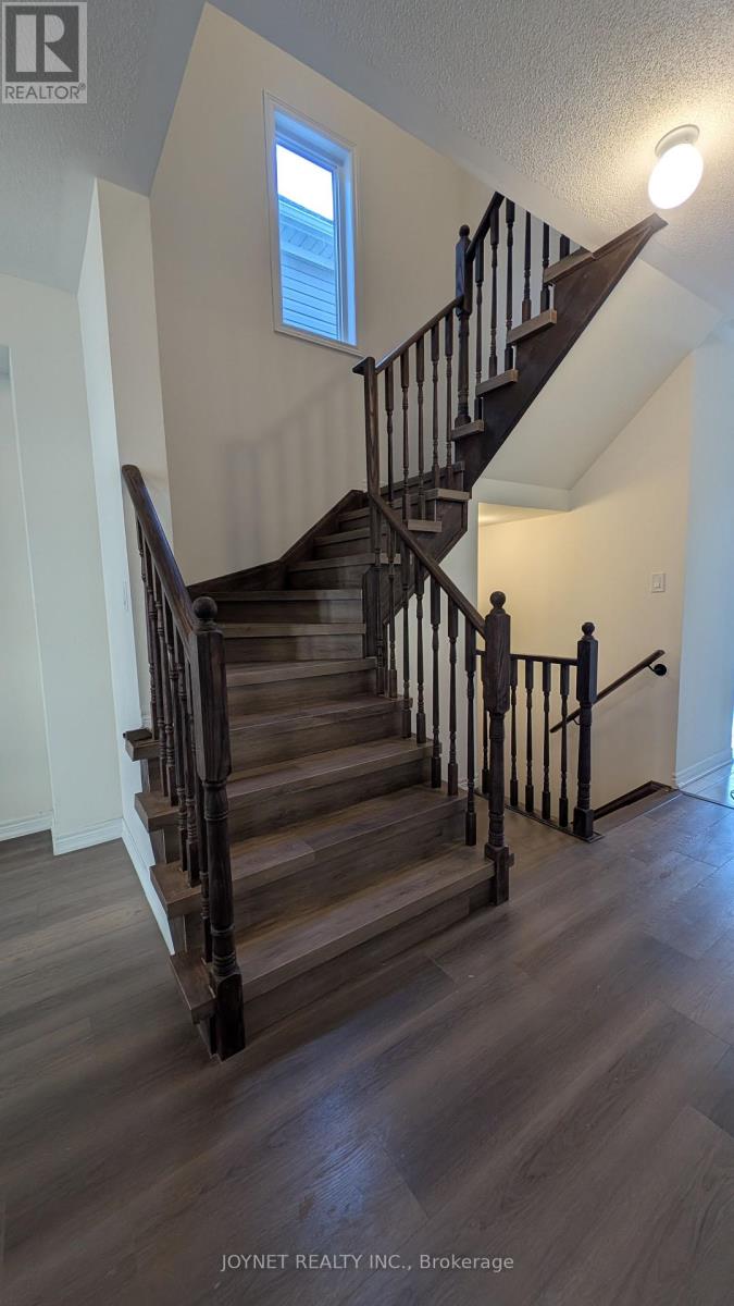 904 Bamford Terrace, Peterborough North (North), Ontario  K9K 0H3 - Photo 8 - X12225012