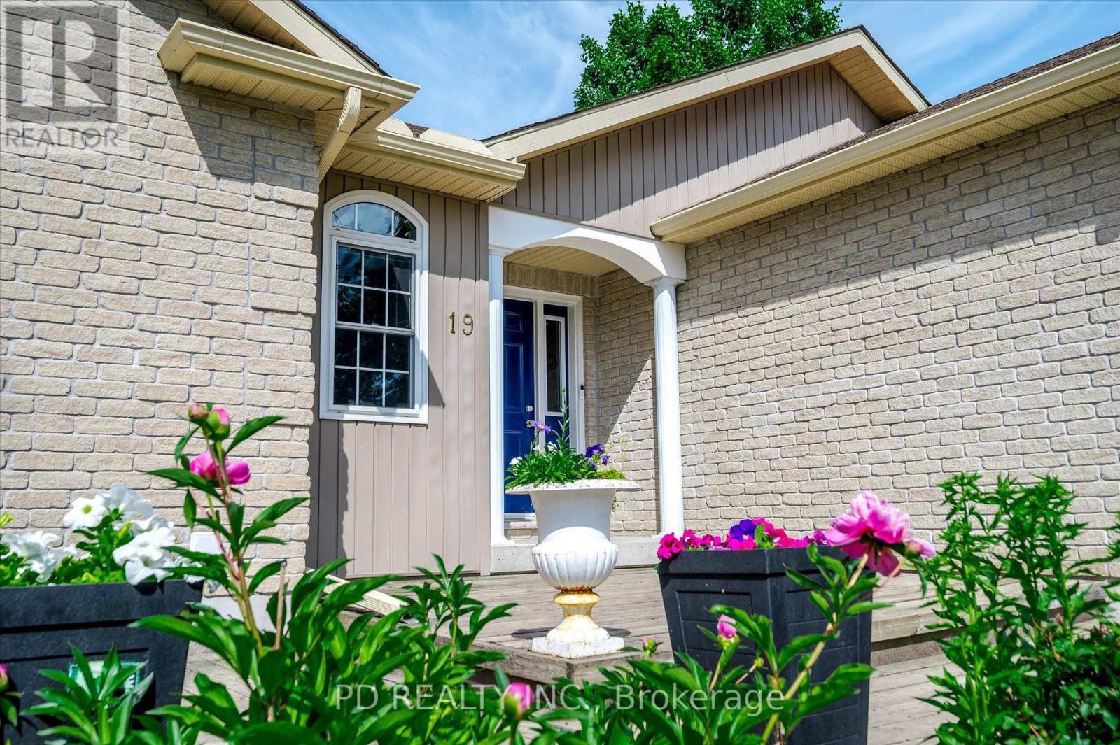 19 George St Street N, Kawartha Lakes (Omemee), Ontario  K0L 2W0 - Photo 10 - X12225389