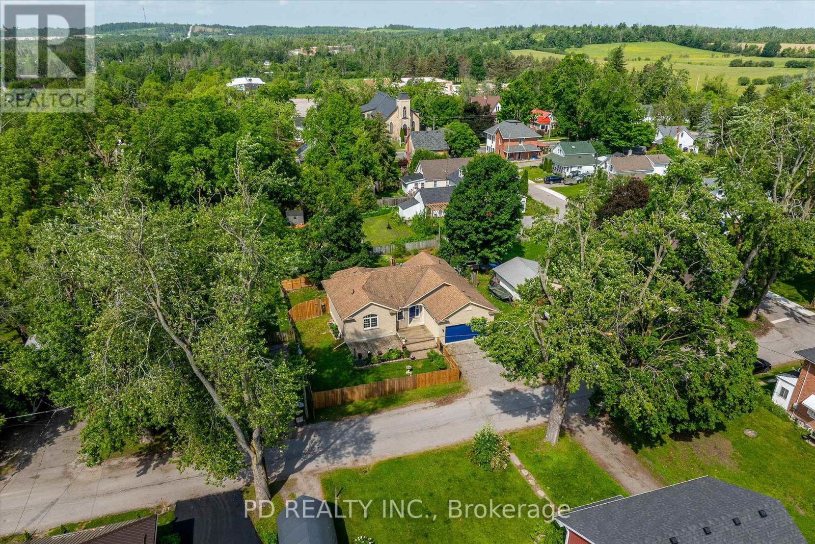 19 George St Street N, Kawartha Lakes (Omemee), Ontario  K0L 2W0 - Photo 4 - X12225389