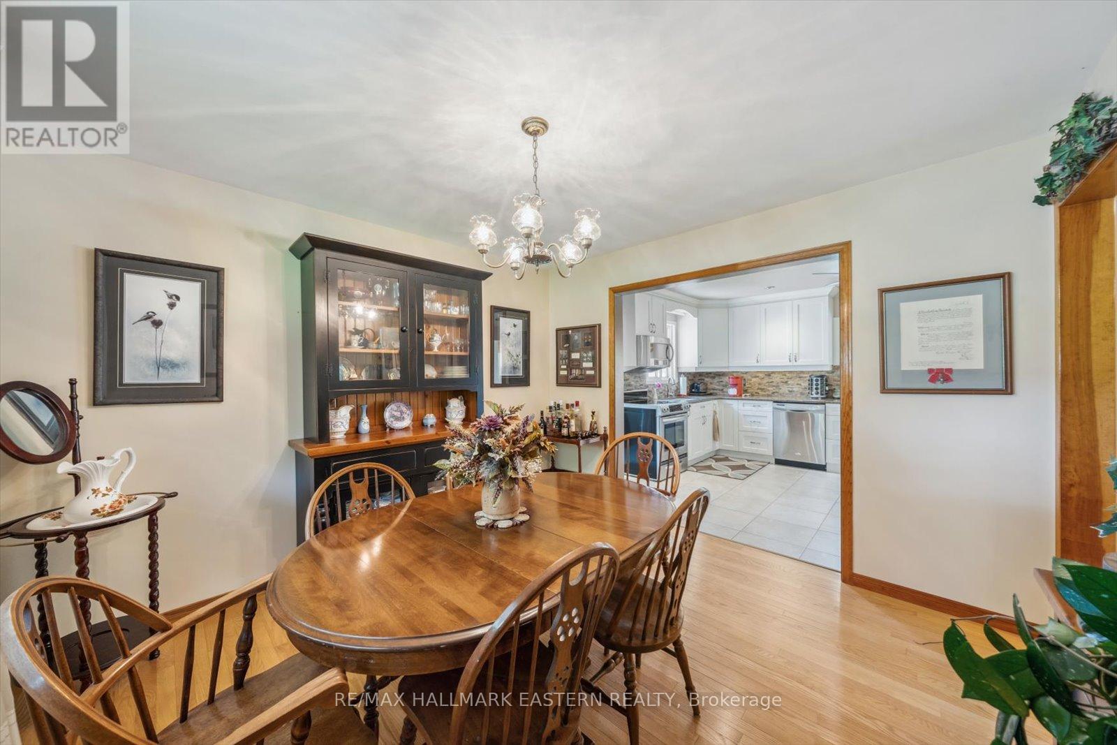 1105 Connaught Drive, Selwyn, Ontario  K0L 1T0 - Photo 15 - X12225460