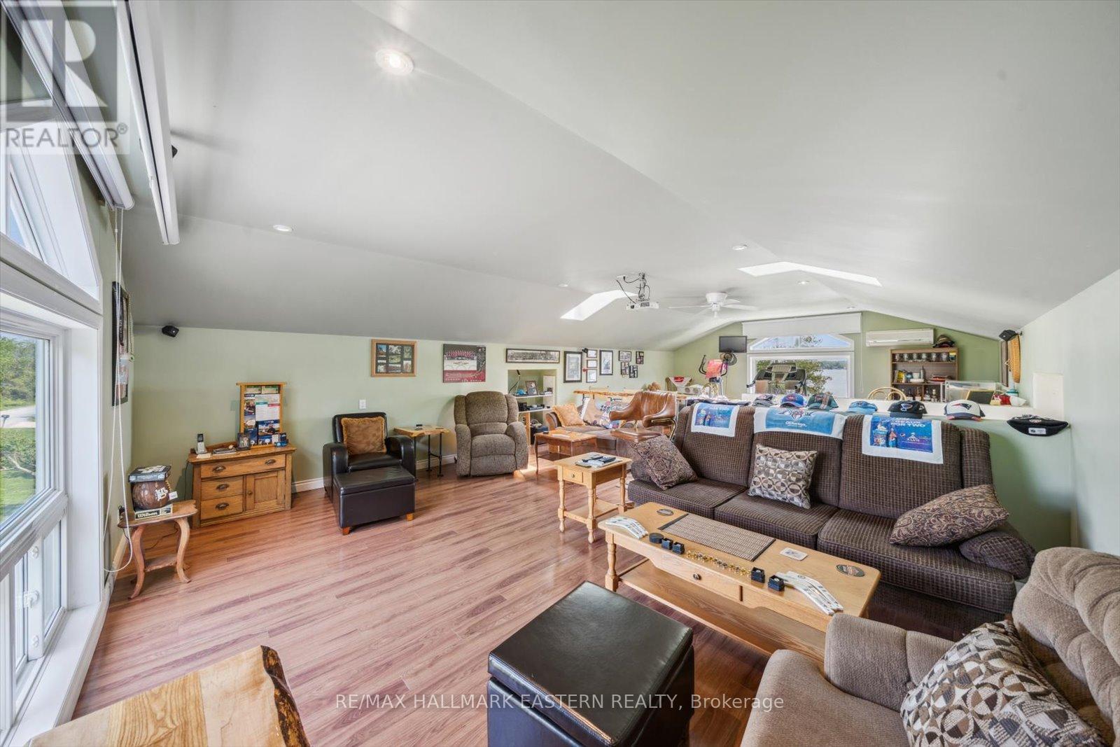 1105 Connaught Drive, Selwyn, Ontario  K0L 1T0 - Photo 35 - X12225460