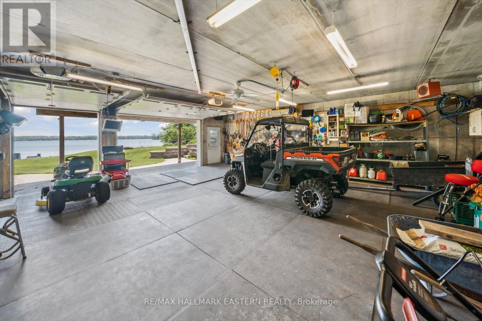 1105 Connaught Drive, Selwyn, Ontario  K0L 1T0 - Photo 38 - X12225460
