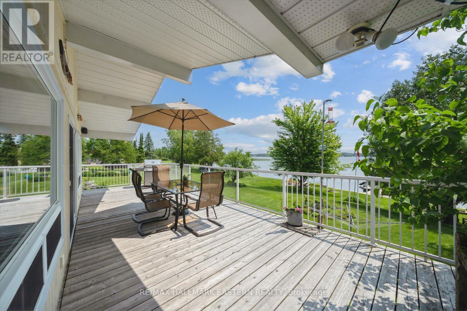1105 Connaught Drive, Selwyn, Ontario  K0L 1T0 - Photo 39 - X12225460