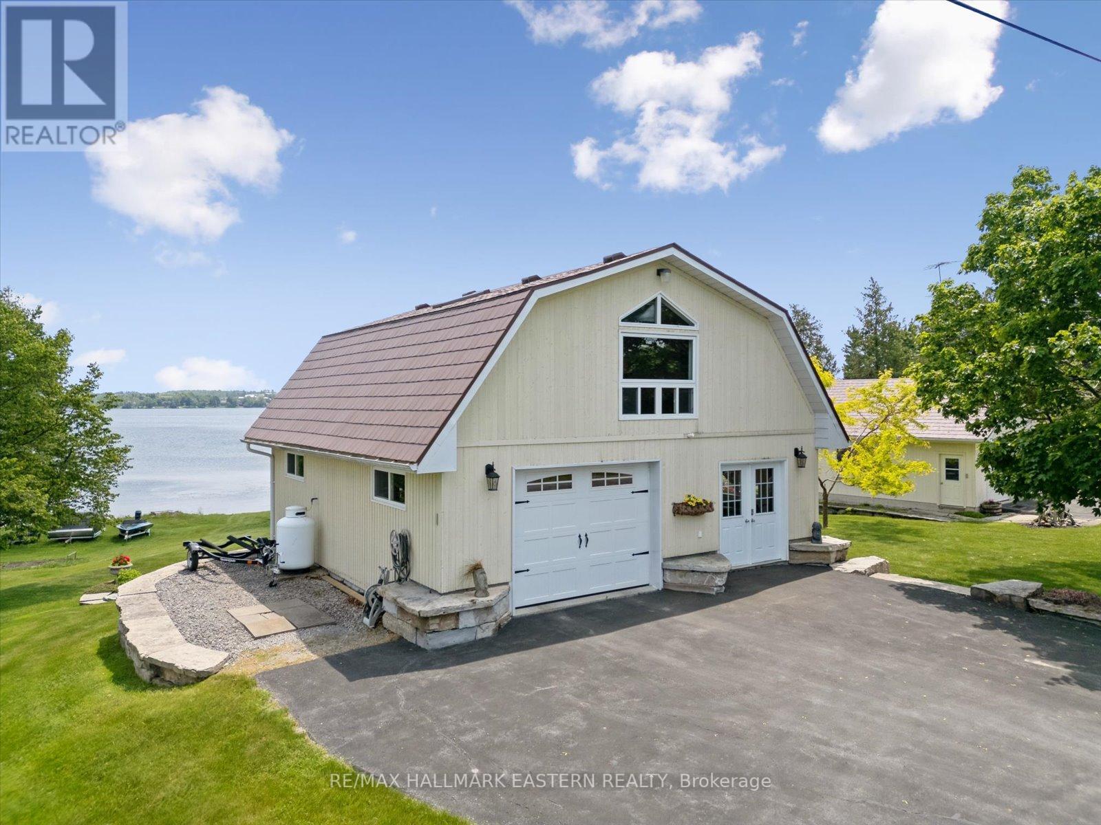 1105 Connaught Drive, Selwyn, Ontario  K0L 1T0 - Photo 40 - X12225460