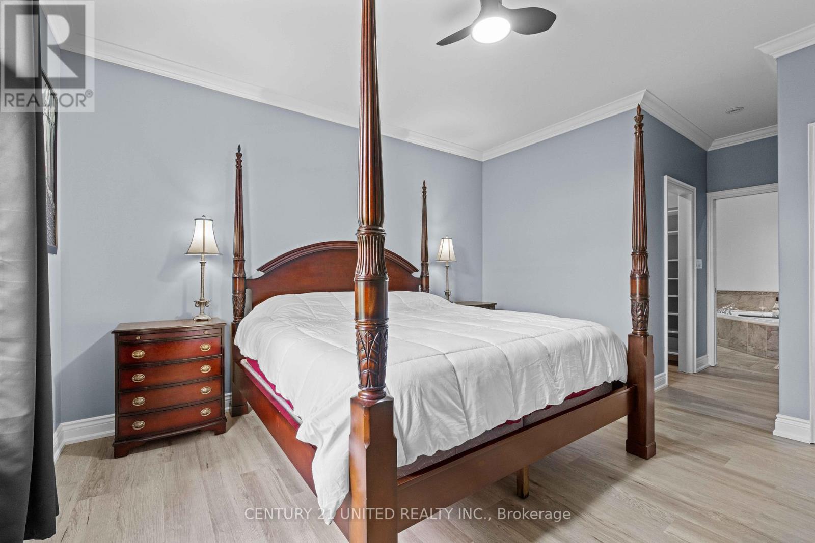 18 - 227 Carnegie Avenue, Peterborough North (University Heights), Ontario  K9L 0B3 - Photo 19 - X12225487