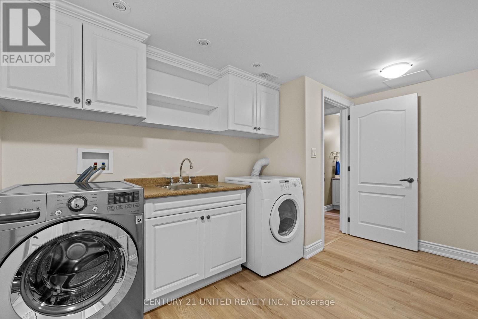 18 - 227 Carnegie Avenue, Peterborough North (University Heights), Ontario  K9L 0B3 - Photo 29 - X12225487