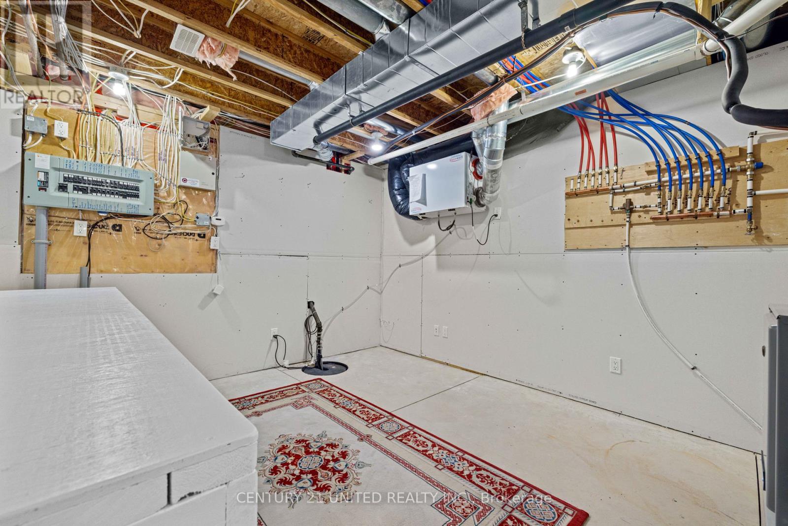 18 - 227 Carnegie Avenue, Peterborough North (University Heights), Ontario  K9L 0B3 - Photo 30 - X12225487