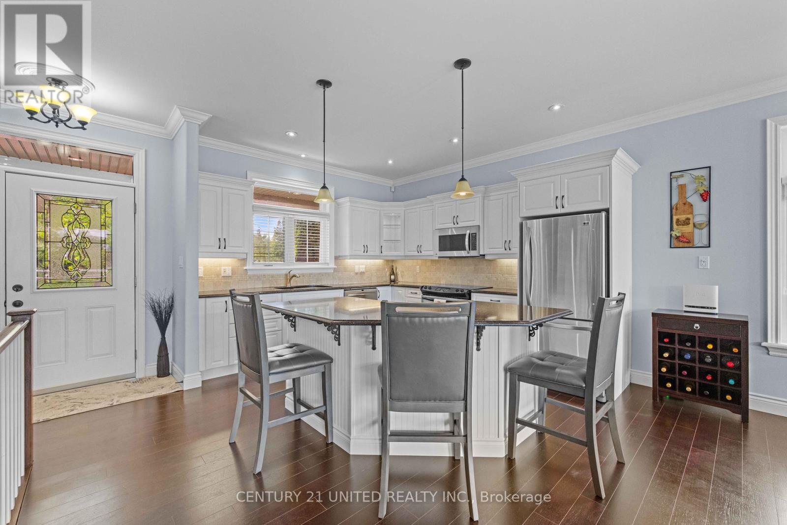 18 - 227 Carnegie Avenue, Peterborough North (University Heights), Ontario  K9L 0B3 - Photo 5 - X12225487