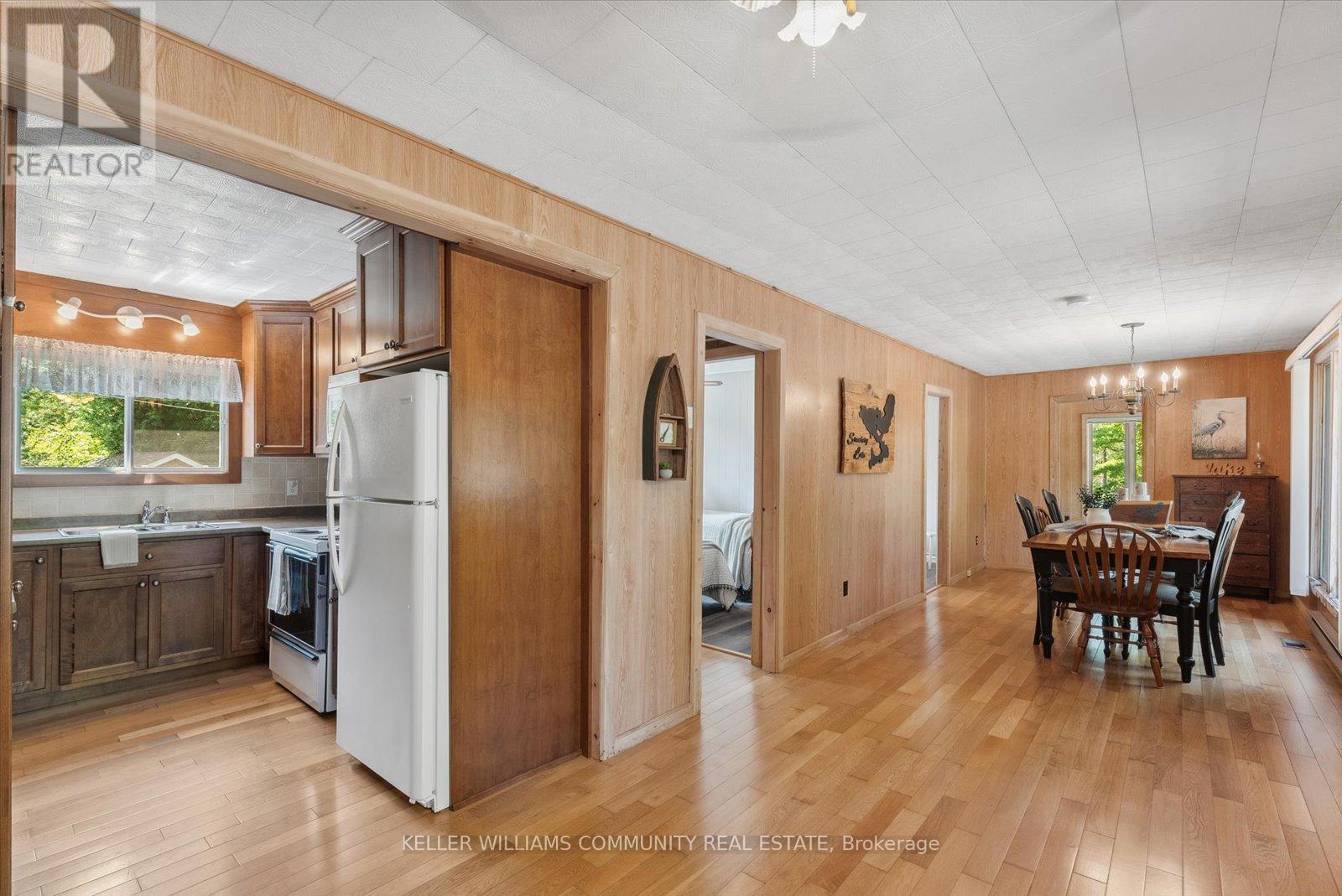 303 Maple Landing Lane, Tudor And Cashel (Tudor Ward), Ontario  K0L 1W0 - Photo 12 - X12225578