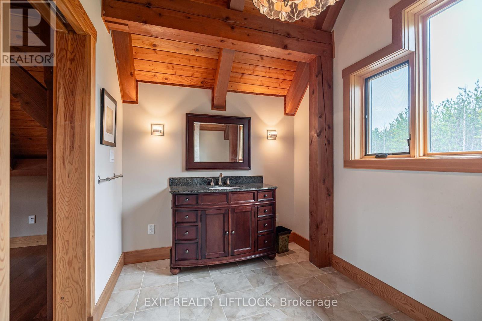 758 Lifford Road, Kawartha Lakes (Manvers), Ontario  L0A 1A0 - Photo 19 - X12226007