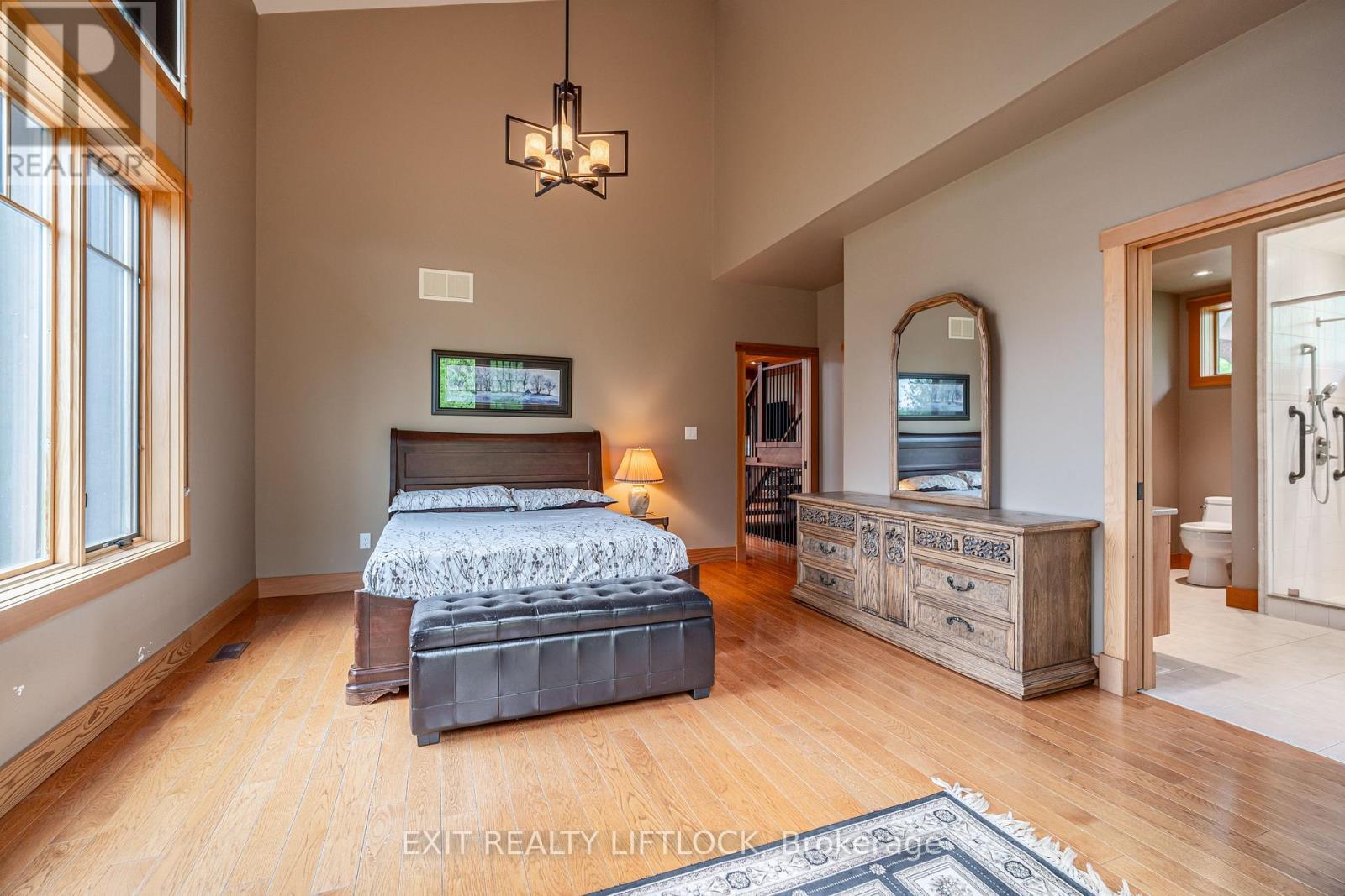 758 Lifford Road, Kawartha Lakes (Manvers), Ontario  L0A 1A0 - Photo 21 - X12226007
