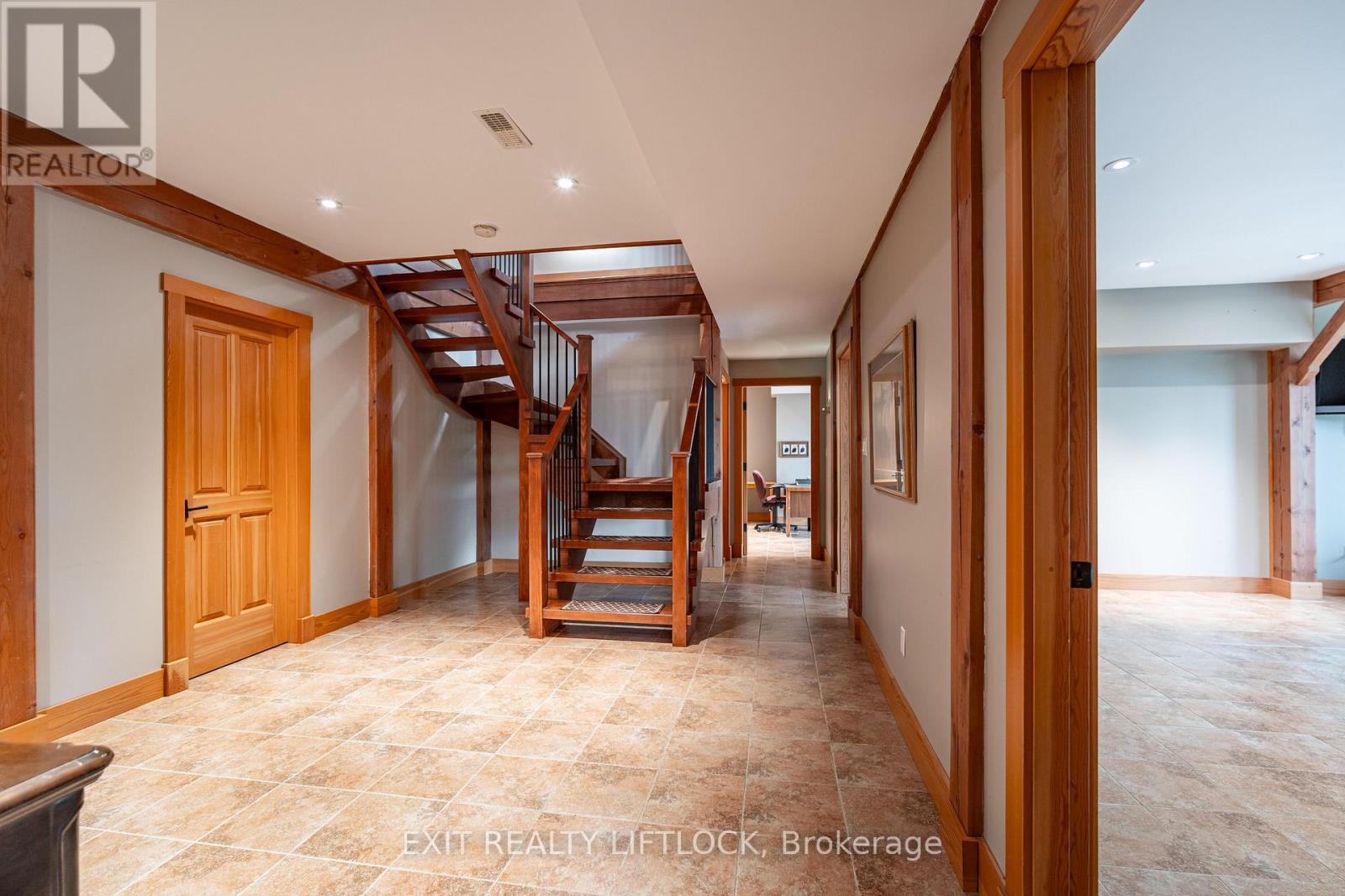 758 Lifford Road, Kawartha Lakes (Manvers), Ontario  L0A 1A0 - Photo 22 - X12226007