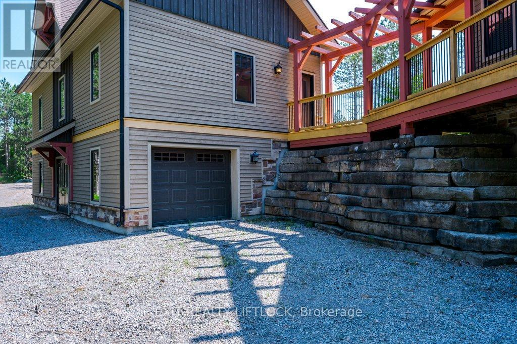 758 Lifford Road, Kawartha Lakes (Manvers), Ontario  L0A 1A0 - Photo 40 - X12226007