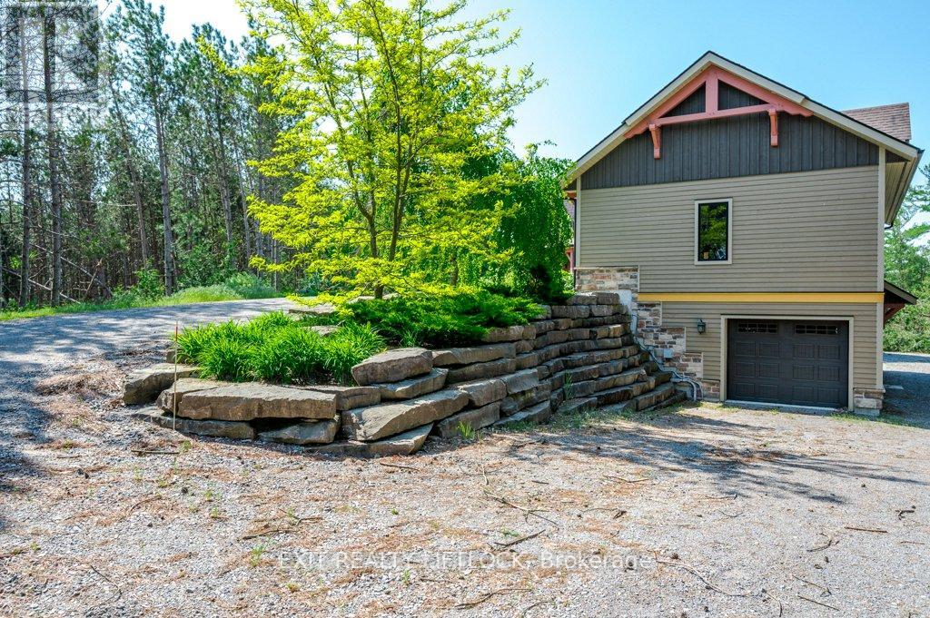 758 Lifford Road, Kawartha Lakes (Manvers), Ontario  L0A 1A0 - Photo 41 - X12226007
