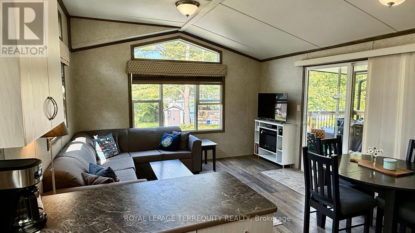 341 Butternut Road, Selwyn, Ontario  K0L 2H0 - Photo 10 - X12225973
