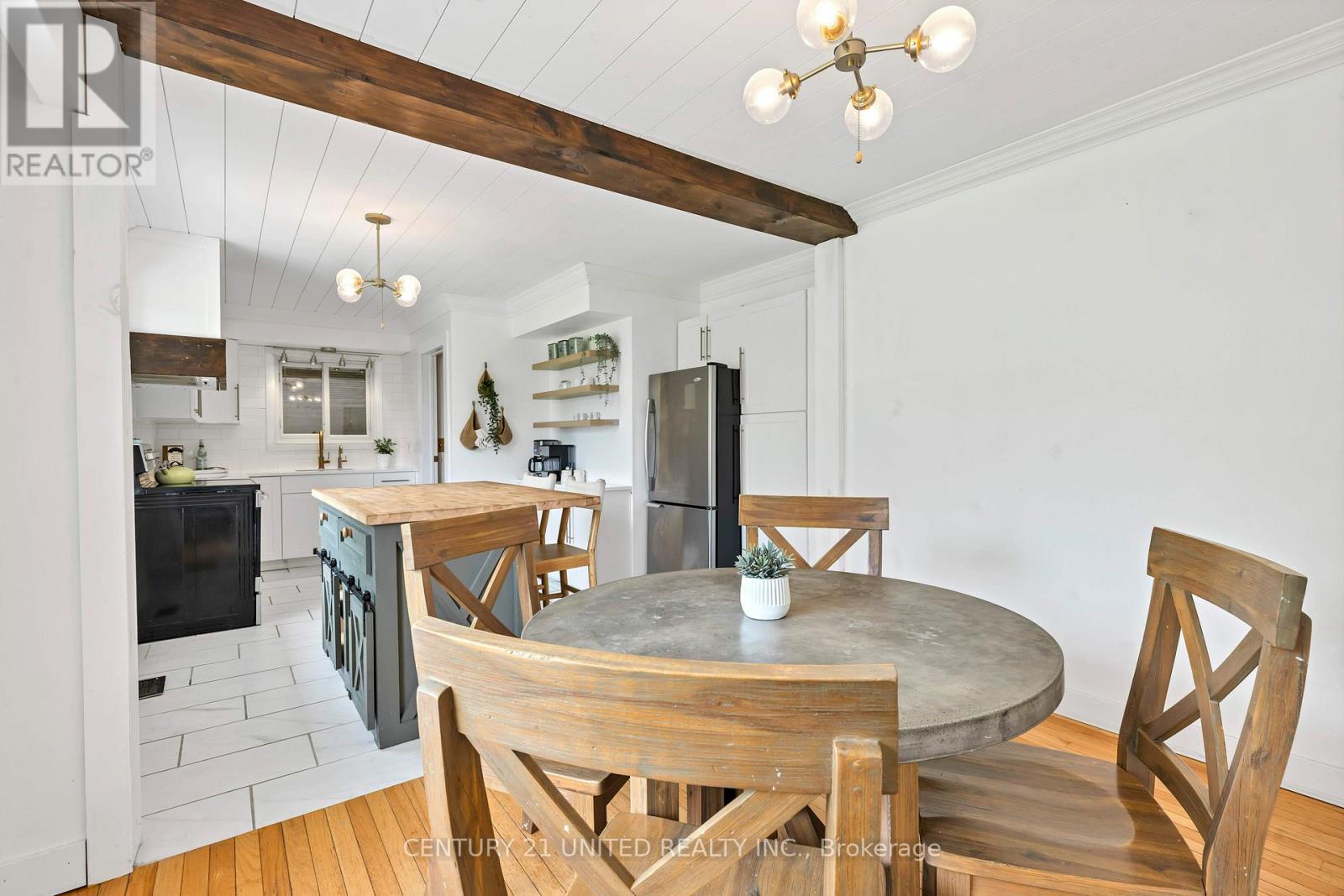 1749 Youngs Point Road, Selwyn, Ontario  K0L 2H0 - Photo 18 - X12226393