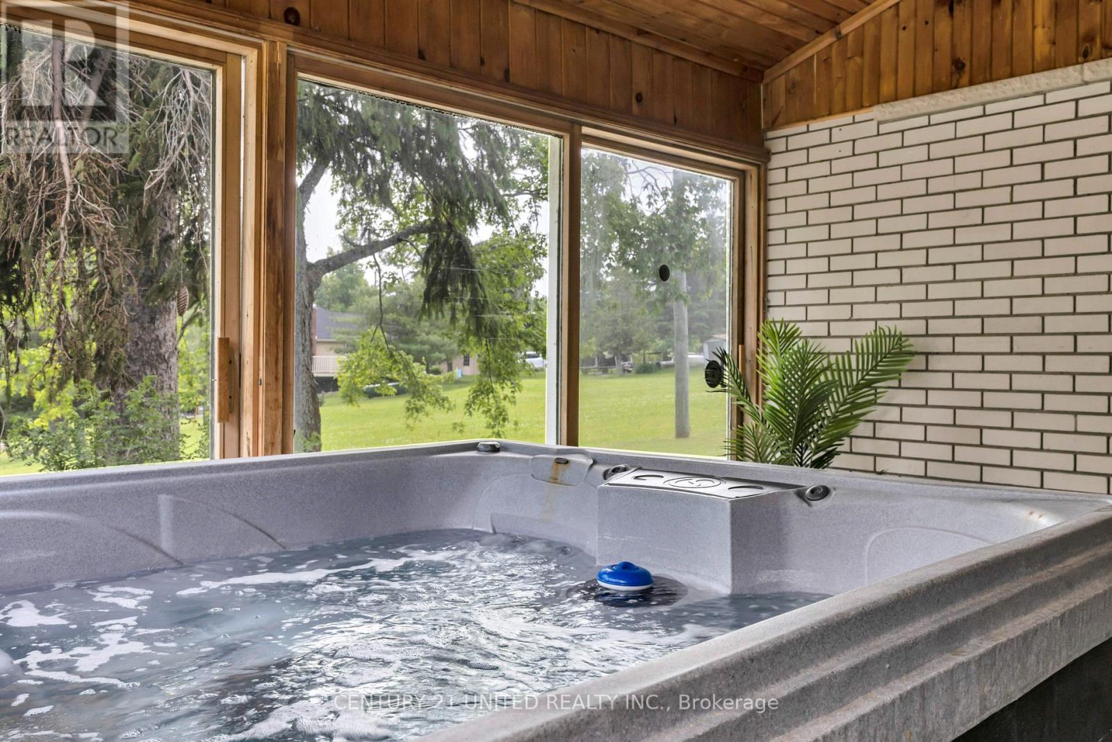 1749 Youngs Point Road, Selwyn, Ontario  K0L 2H0 - Photo 37 - X12226393