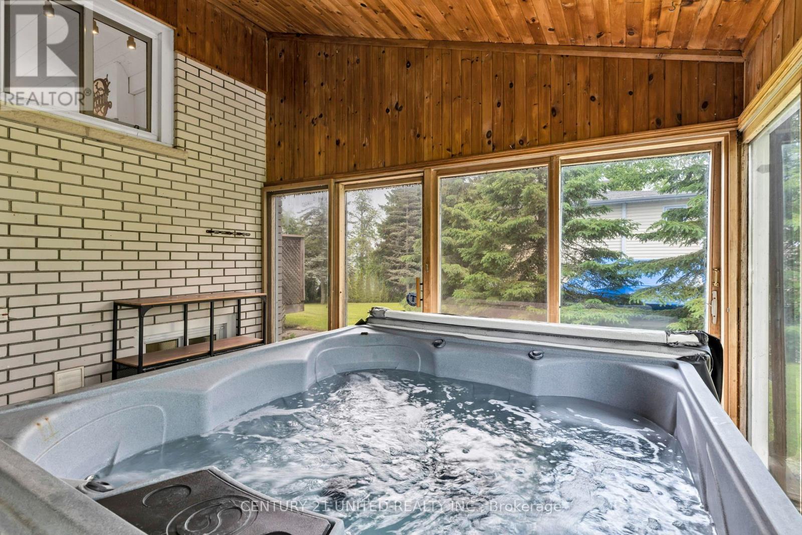 1749 Youngs Point Road, Selwyn, Ontario  K0L 2H0 - Photo 38 - X12226393