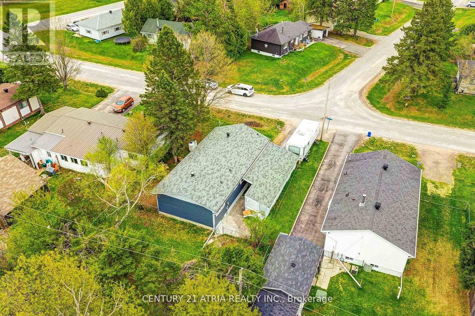 36 Great Oak Street, Highlands East (Bicroft Ward), Ontario  K0L 1M0 - Photo 2 - X12226124
