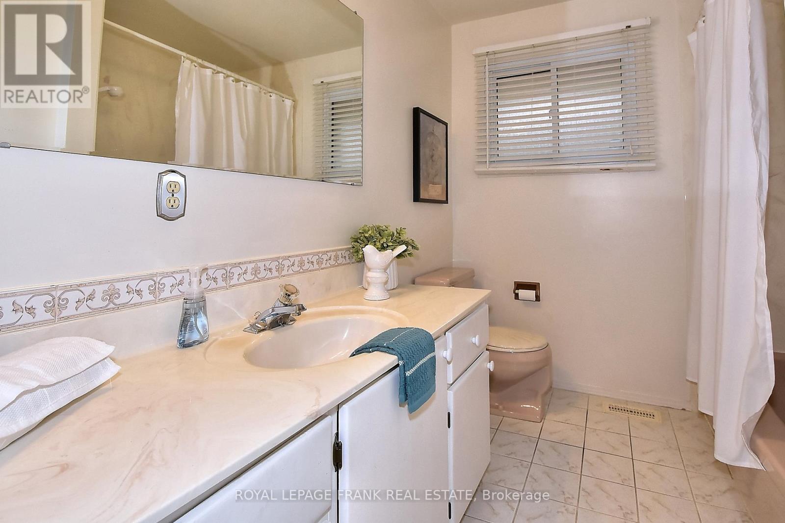 1538 Cherryhill Road, Peterborough West (Central), Ontario  K9K 1A8 - Photo 21 - X12226450