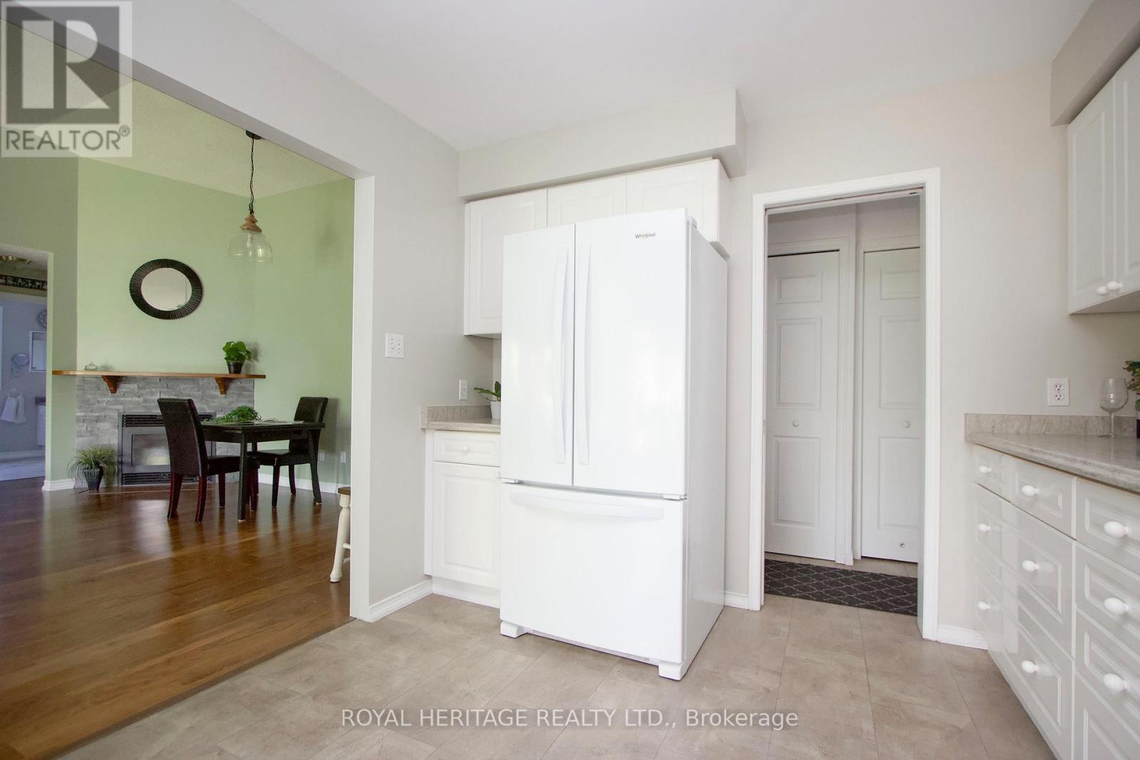 17 Fairway Drive, Clarington (Newcastle), Ontario  L1B 1B3 - Photo 15 - E12226599