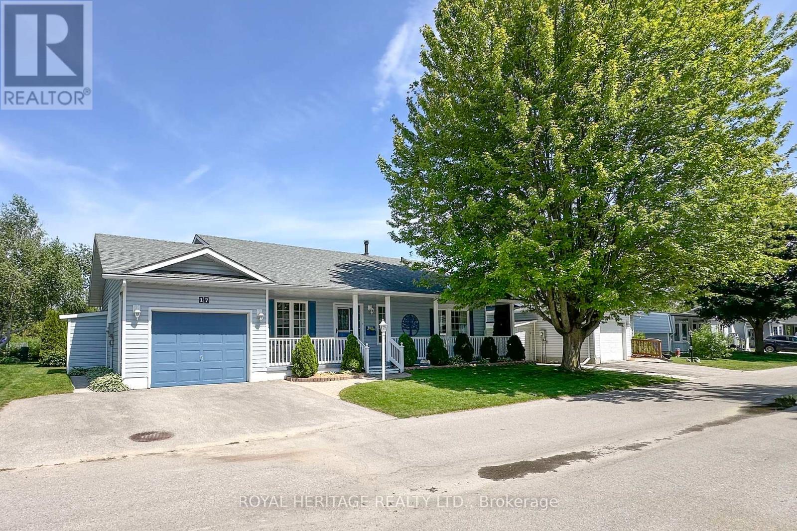 17 Fairway Drive, Clarington (Newcastle), Ontario  L1B 1B3 - Photo 2 - E12226599