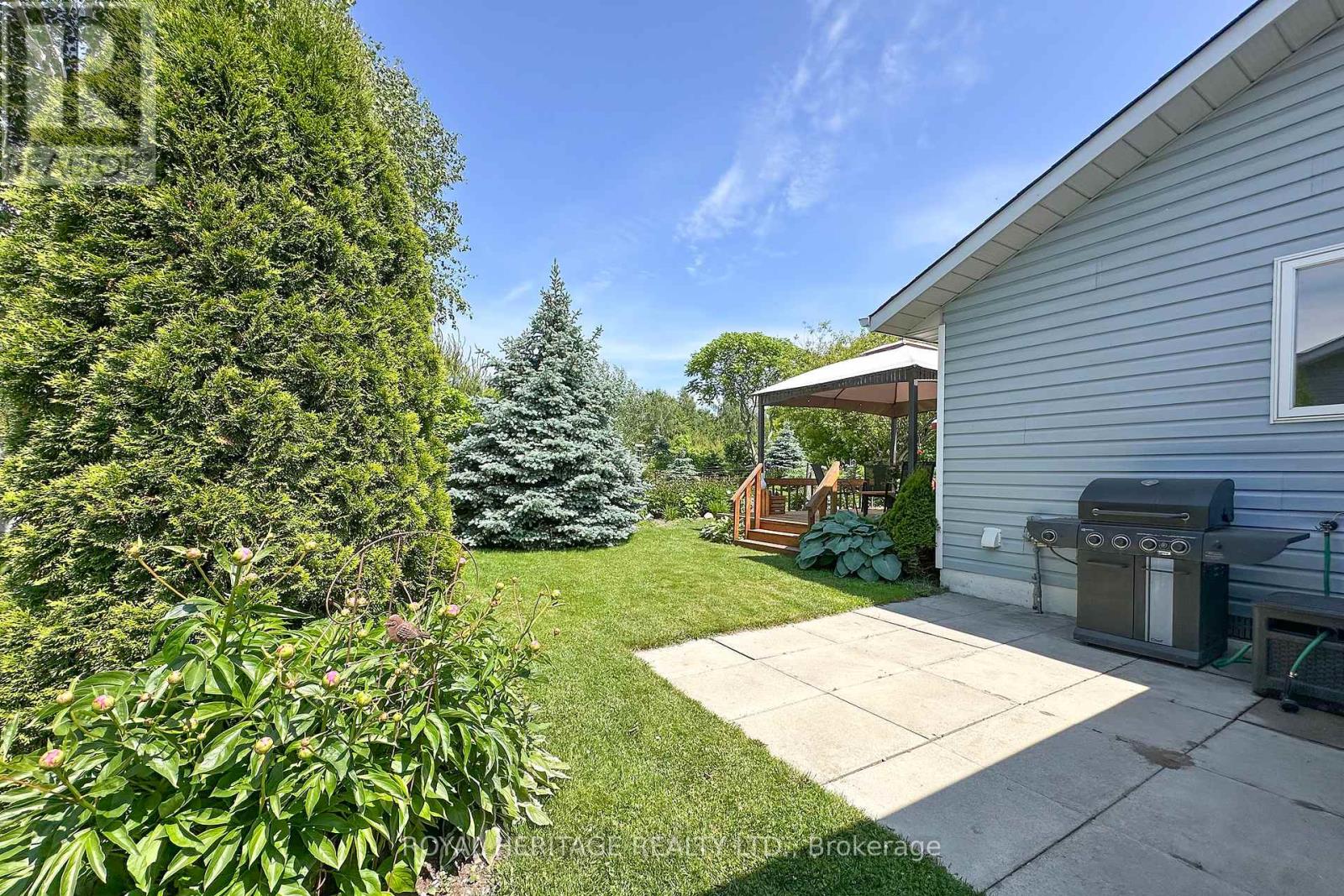 17 Fairway Drive, Clarington (Newcastle), Ontario  L1B 1B3 - Photo 23 - E12226599