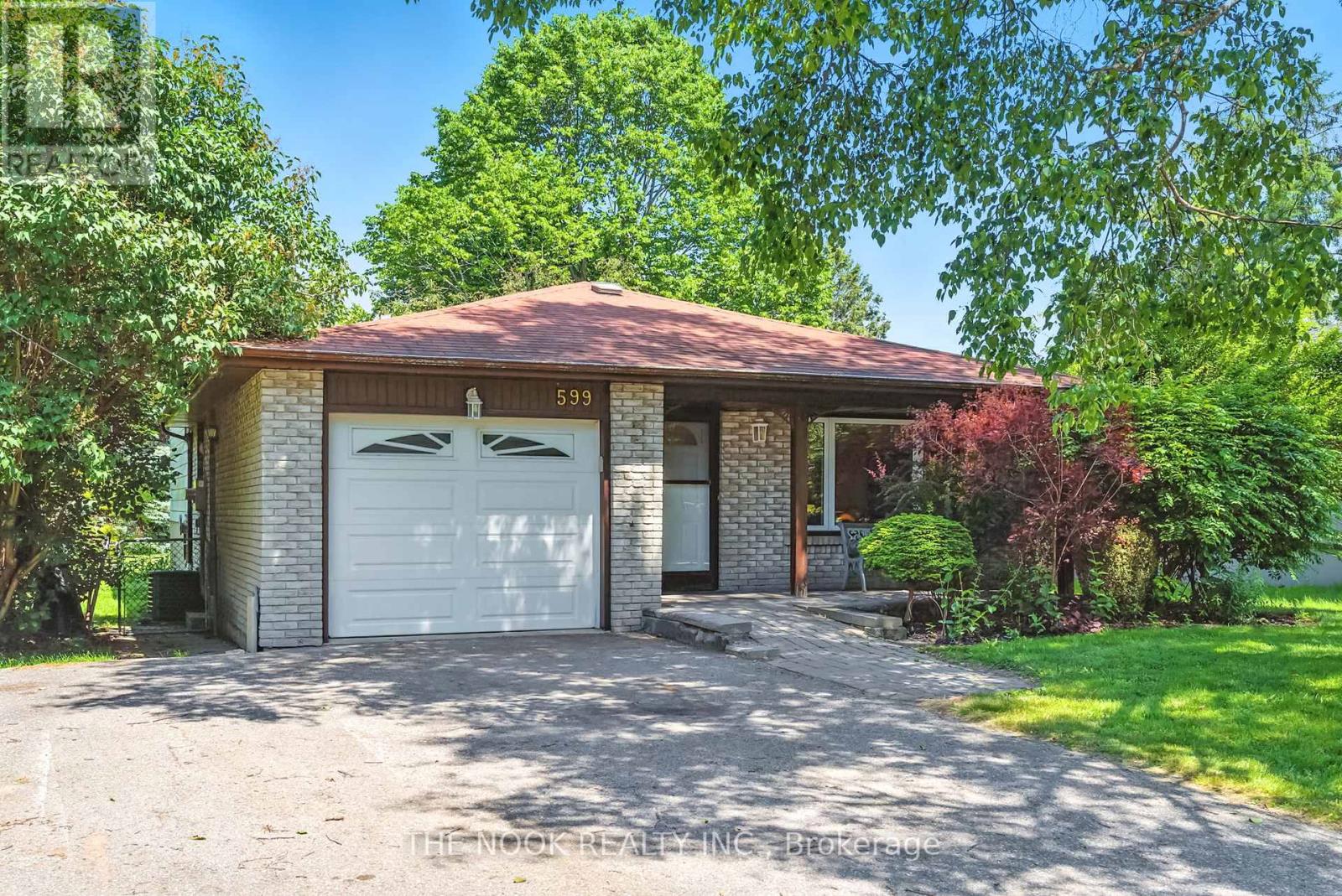 599 Amos Street, Clarington (Newcastle), Ontario  L1B 1C2 - Photo 3 - E12226872