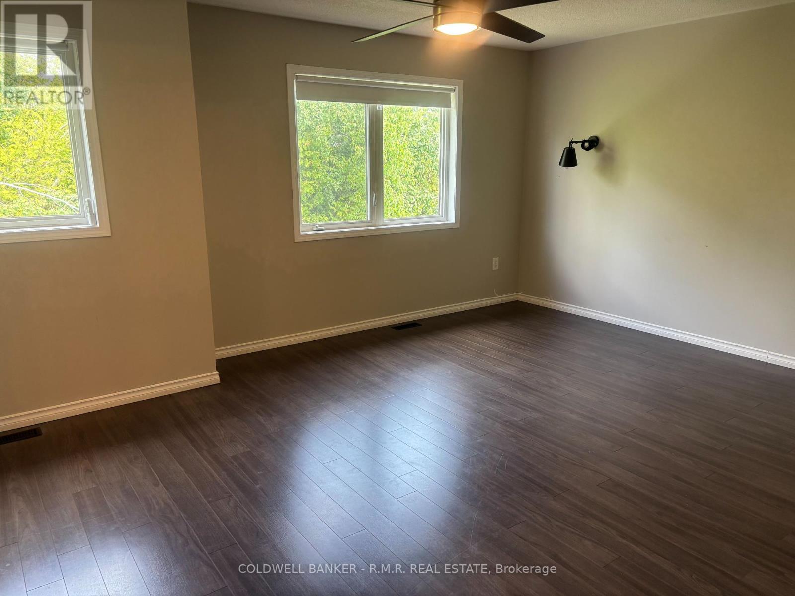 86 Cook Street, Kawartha Lakes (Lindsay), Ontario  K9V 0C7 - Photo 10 - X12226830