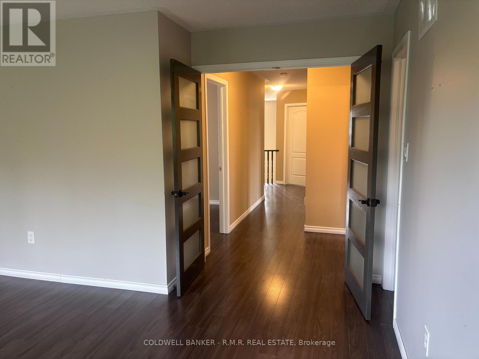 86 Cook Street, Kawartha Lakes (Lindsay), Ontario  K9V 0C7 - Photo 11 - X12226830